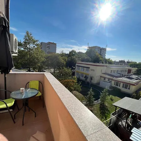 Apartament ламартин- в сърцето на *